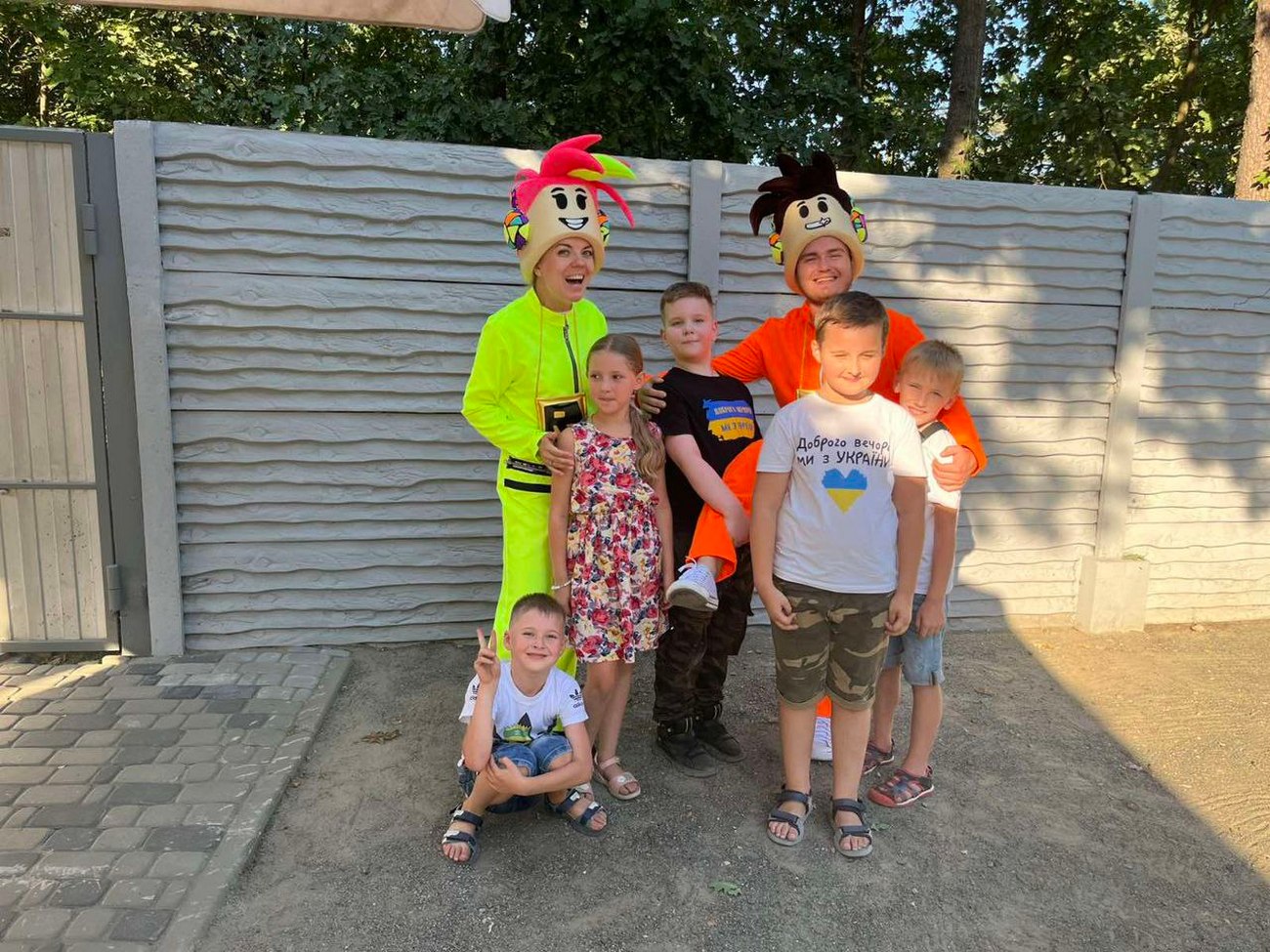 Аниматоры Зеленый (Green) и Апельсин (Оrange) прибыли веселить именинника и его друзей