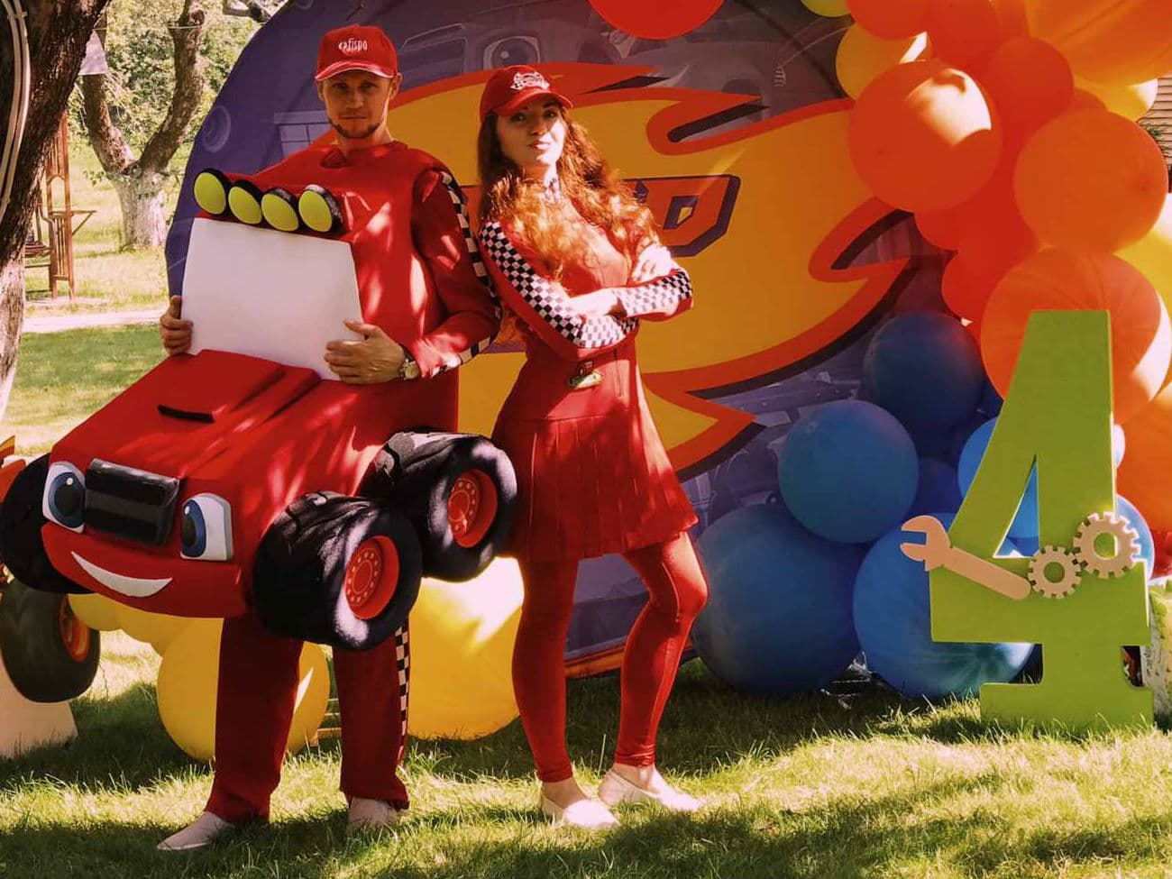 День рождения ребенка в стиле «Вспыш и чудо-машинки»